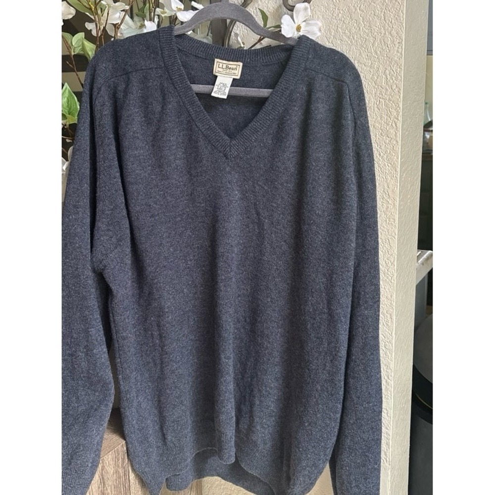 L.L Bean 100% Lambs Wool‎ Men's Sweater Blue  XL